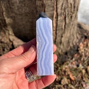 Blue (2) lace agate tower | crystal